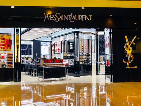 yves saint laurent marketing|Marketing Strategies, Marketing Mix and STP of Saint .